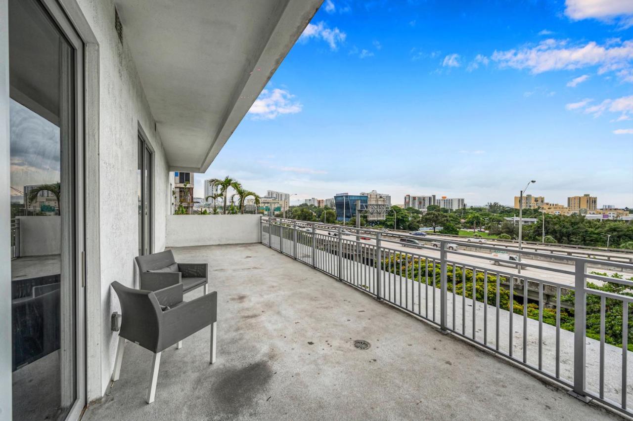 Modern Unit In Downtown Miami With Free Parking Apartment Bagian luar foto